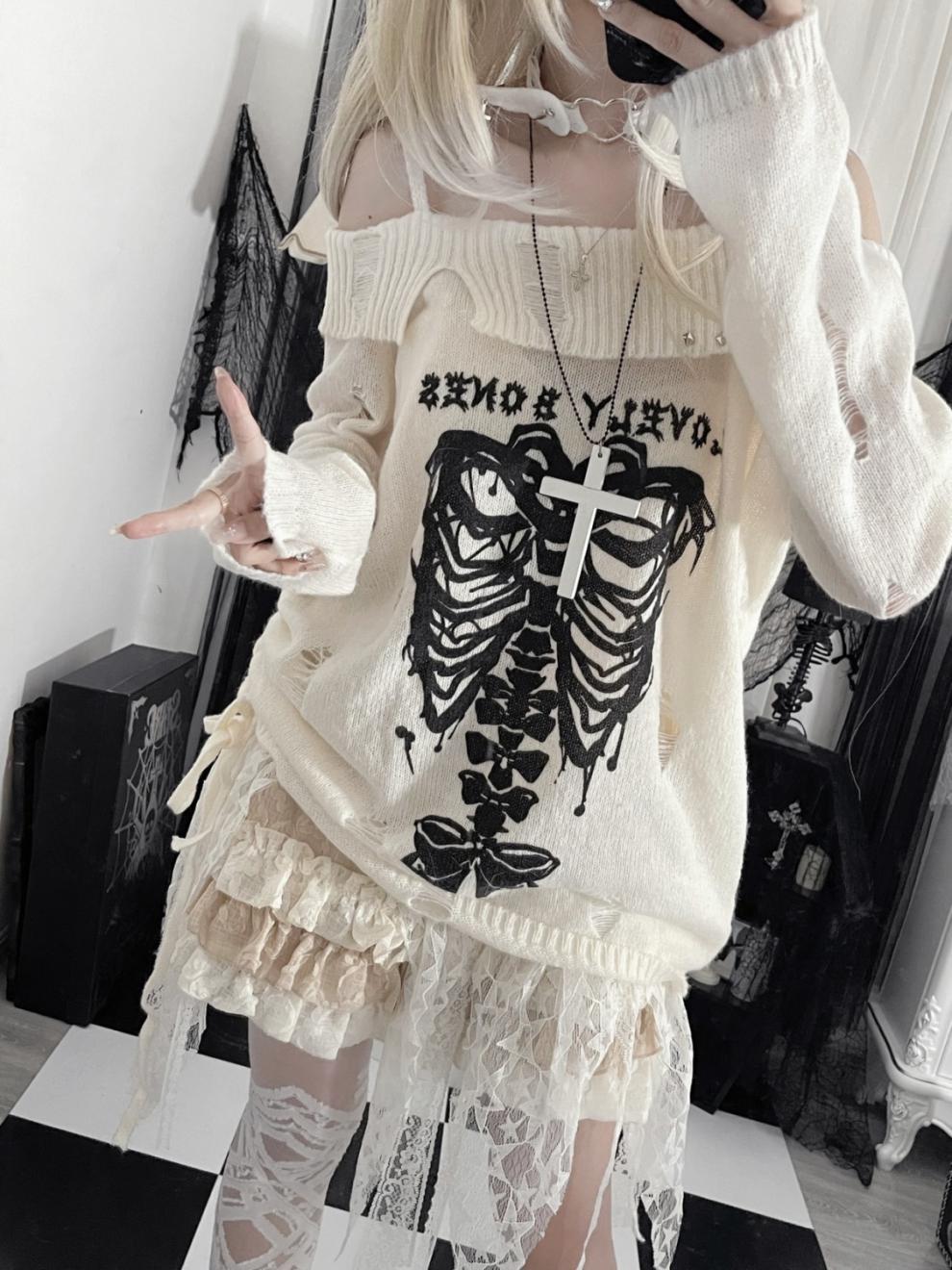 Butterfly Bone Asian Culture Off-shoulder Ripped Sweet Cool Hot Girl Off-shoulder Sweater