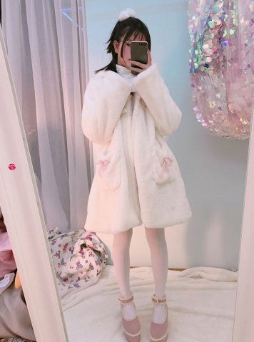 Women Winter Cartoon Fur Coats Japanese Kawaii Sweet Cat Paw Embroidery Faux Fur Soft Sister Long Warm Overcoat with Ears Hooded